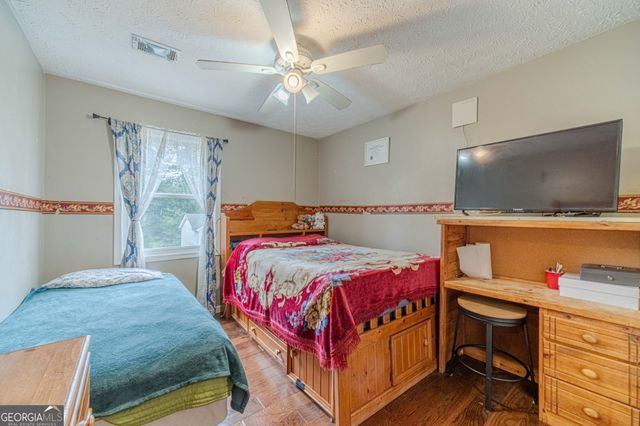 3809 Valley Brook Road, Snellville, GA 30039