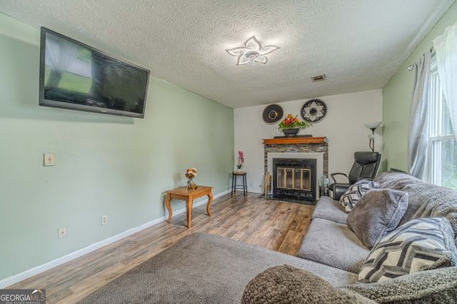 3809 Valley Brook Road, Snellville, GA 30039