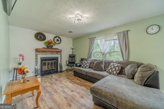 3809 Valley Brook Road, Snellville, GA 30039