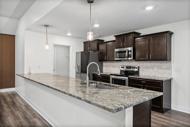 204 King Rd, Clarksville, TN 37042