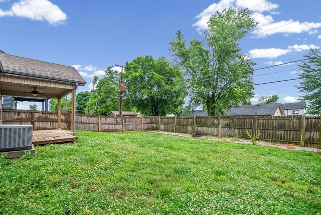 204 King Rd, Clarksville, TN 37042