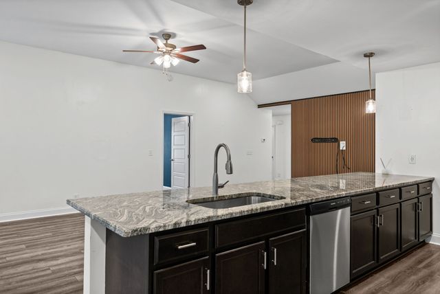 204 King Rd, Clarksville, TN 37042