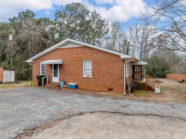 712 W Georgia Street, Woodruff, SC 29388