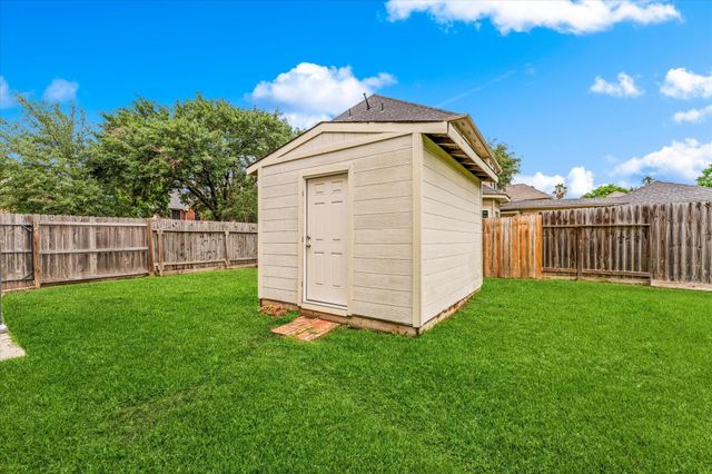 11919 Helene Court, Pinehurst, TX 77362