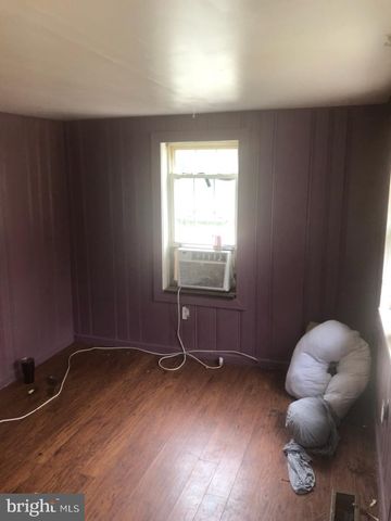 70 GENTIAN ST, Browns Mills, NJ 08015