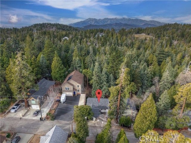 696 Rose Lane, Twin Peaks, CA 92391