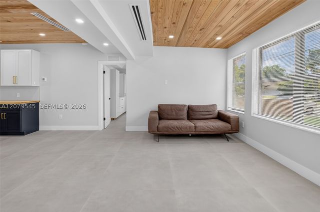 119 SW 4th Ave, Delray Beach, FL 33444