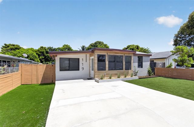 119 SW 4th Ave, Delray Beach, FL 33444