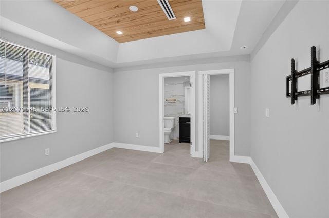 119 SW 4th Ave, Delray Beach, FL 33444