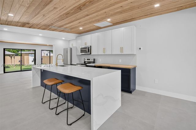 119 SW 4th Ave, Delray Beach, FL 33444