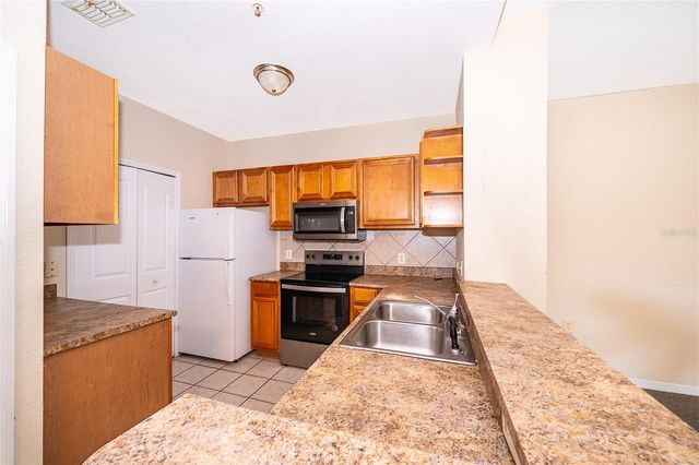6141 METROWEST BOULEVARD 305, Orlando, FL 32835
