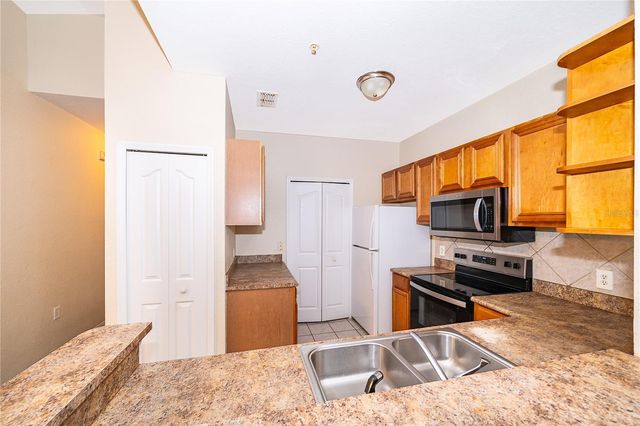 6141 METROWEST BOULEVARD 305, Orlando, FL 32835