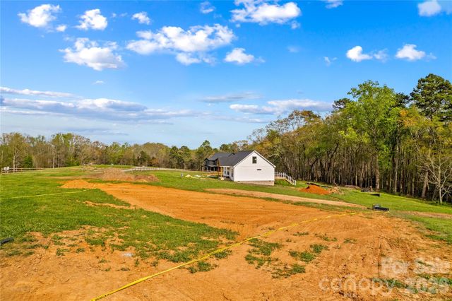 520 Eagle Mills Road, Hamptonville, NC 27020