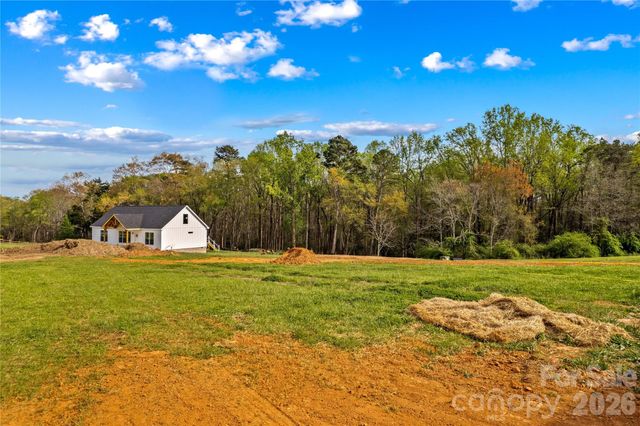 520 Eagle Mills Road, Hamptonville, NC 27020
