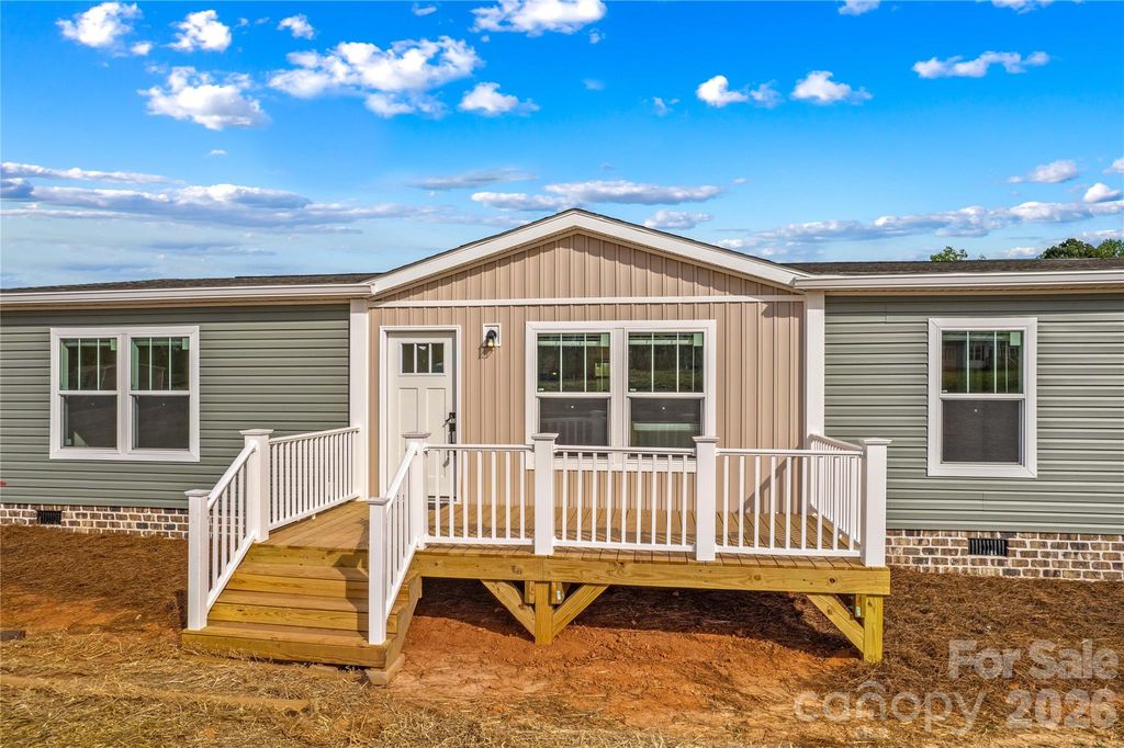 520 Eagle Mills Road, Hamptonville, NC 27020