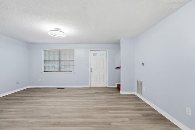 506 Ann Ave, Sherwood, AR 72120