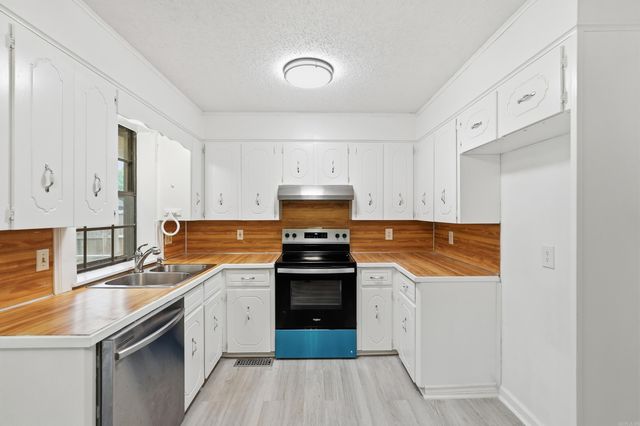 506 Ann Ave, Sherwood, AR 72120