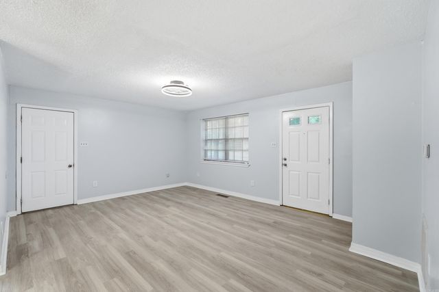 506 Ann Ave, Sherwood, AR 72120