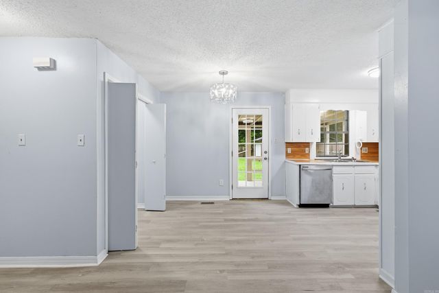 506 Ann Ave, Sherwood, AR 72120
