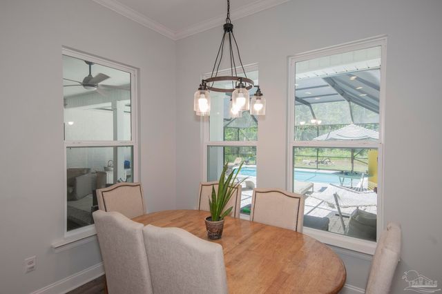 4798 Soundside Dr, Gulf Breeze, FL 32563