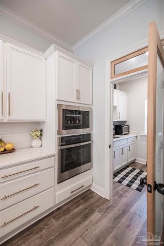 4798 Soundside Dr, Gulf Breeze, FL 32563