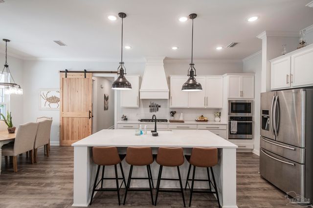 4798 Soundside Dr, Gulf Breeze, FL 32563