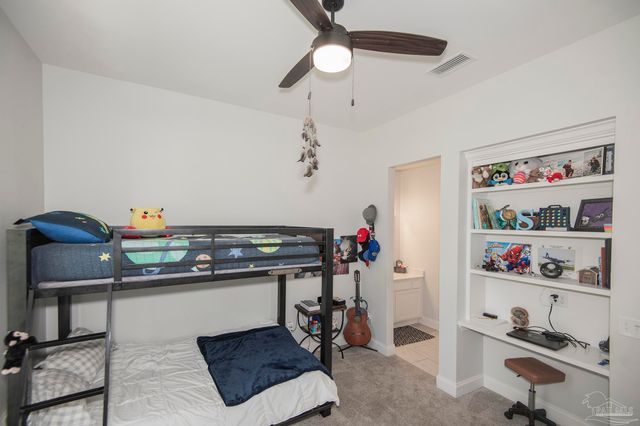 4798 Soundside Dr, Gulf Breeze, FL 32563