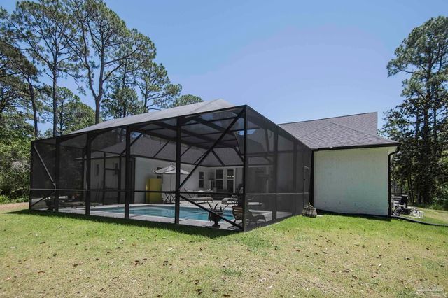 4798 Soundside Dr, Gulf Breeze, FL 32563