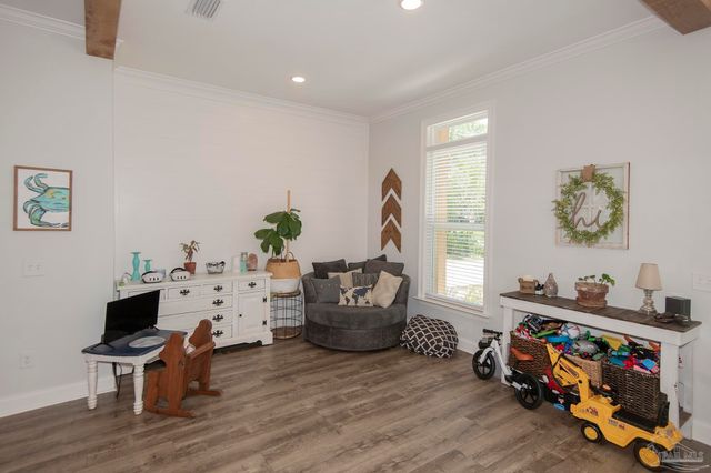 4798 Soundside Dr, Gulf Breeze, FL 32563