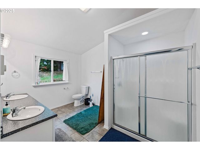 1101 BLANCO Ave, Coos Bay, OR 97420