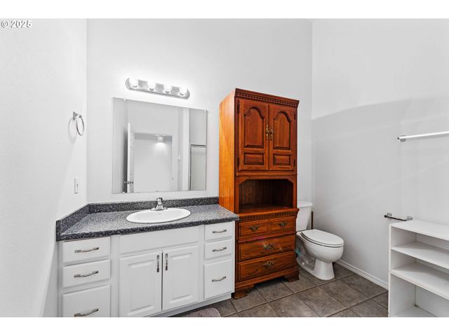 1101 BLANCO Ave, Coos Bay, OR 97420