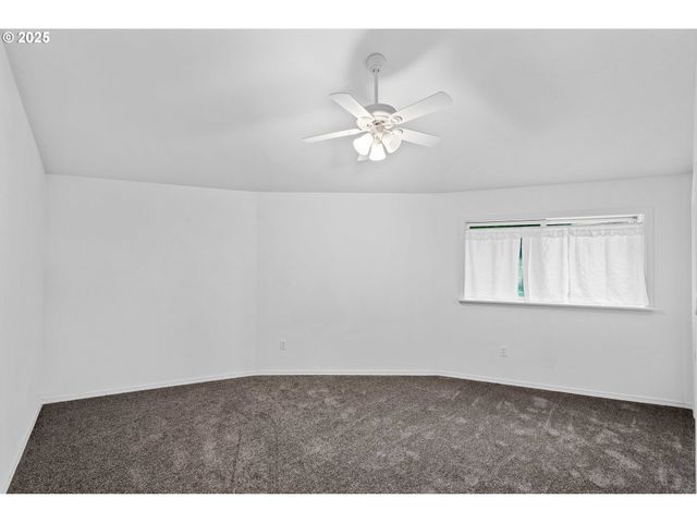 1101 BLANCO Ave, Coos Bay, OR 97420