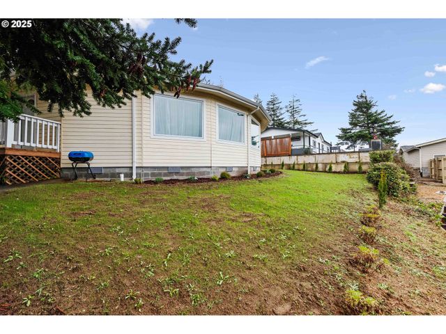 1101 BLANCO Ave, Coos Bay, OR 97420