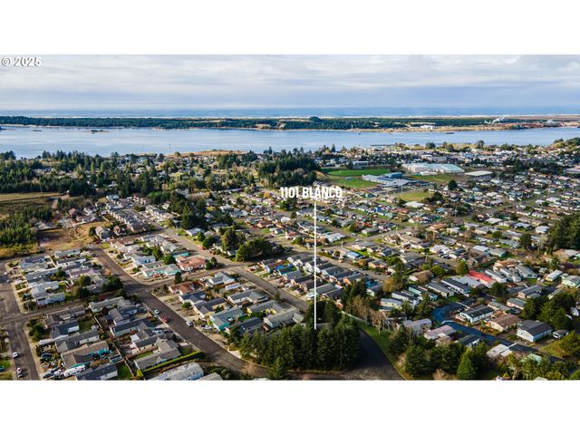 1101 BLANCO Ave, Coos Bay, OR 97420