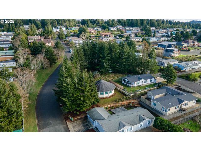 1101 BLANCO Ave, Coos Bay, OR 97420