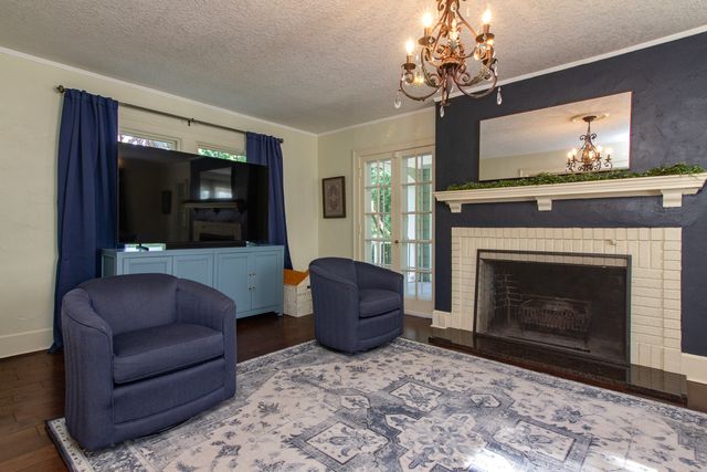 315 Ridgewood Avenue, Davenport, IA 52803