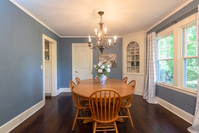 315 Ridgewood Avenue, Davenport, IA 52803
