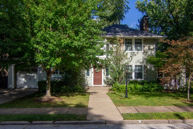 315 Ridgewood Avenue, Davenport, IA 52803