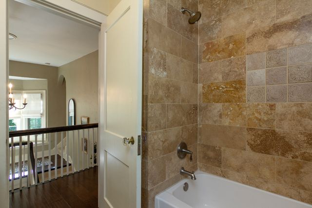 315 Ridgewood Avenue, Davenport, IA 52803