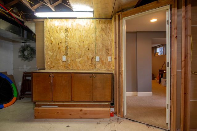 315 Ridgewood Avenue, Davenport, IA 52803
