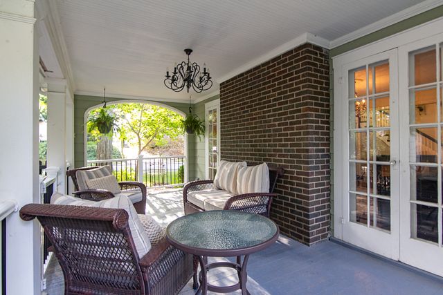 315 Ridgewood Avenue, Davenport, IA 52803