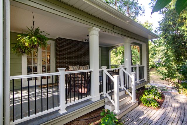 315 Ridgewood Avenue, Davenport, IA 52803