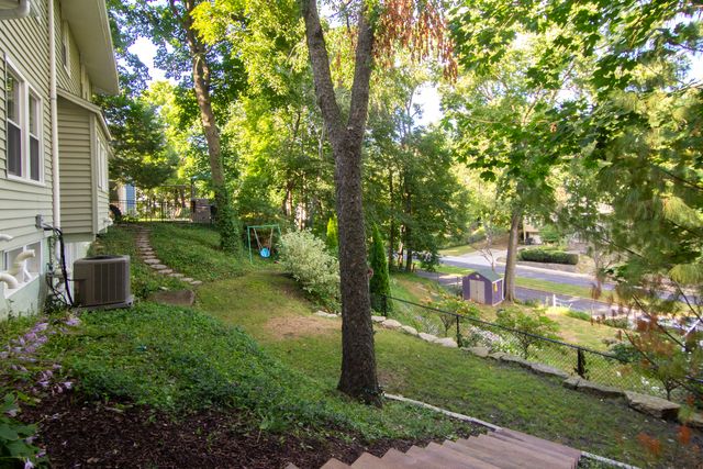 315 Ridgewood Avenue, Davenport, IA 52803