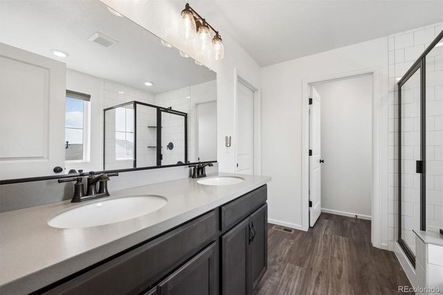 21098 E 61st Drive, Aurora, CO 80019