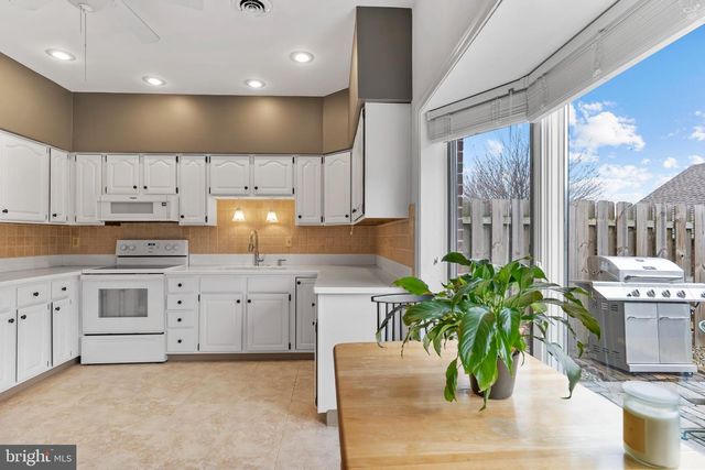 1208 WHITE BIRCH LANE, Carlisle, PA 17013