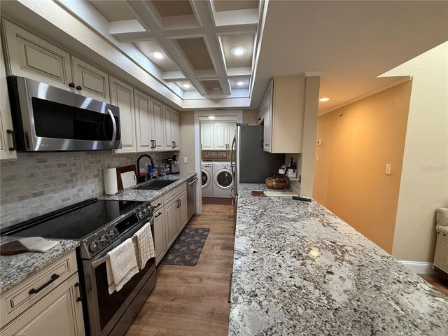 6861 WOODWIND DR 75, Sarasota, FL 34231