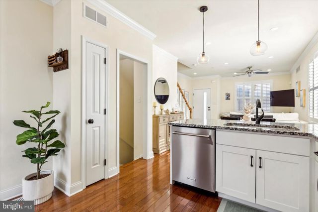 101 FRONT ST, Conshohocken, PA 19428