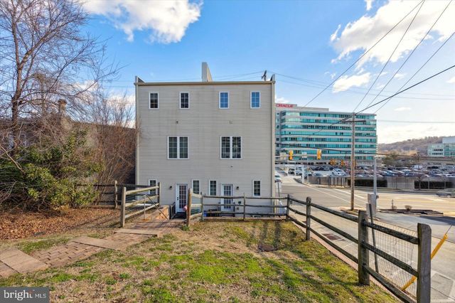 101 FRONT ST, Conshohocken, PA 19428