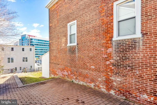 101 FRONT ST, Conshohocken, PA 19428