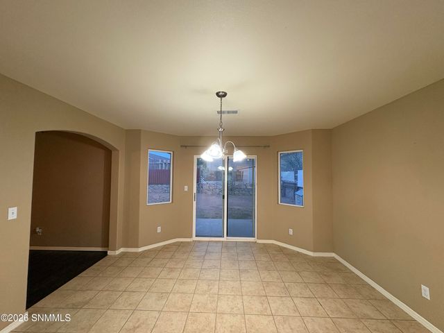 5122 Kensington Way, Las Cruces, NM 88012